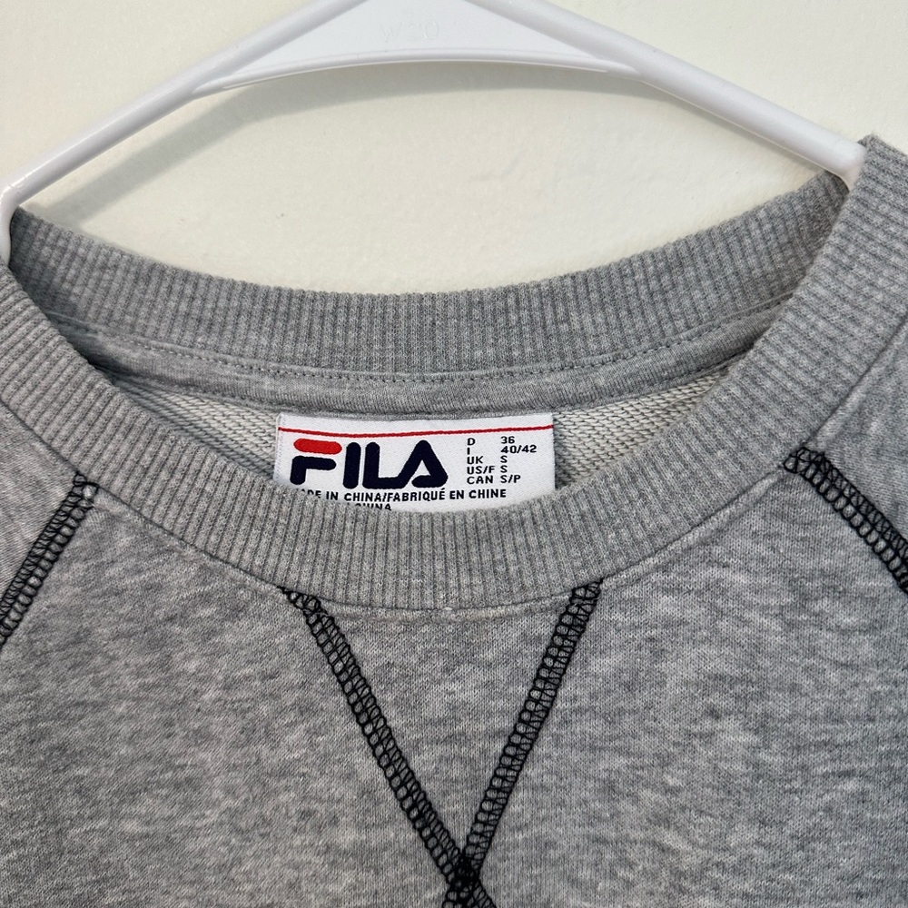 FILA Pullover Small - Picture 2 of 4
